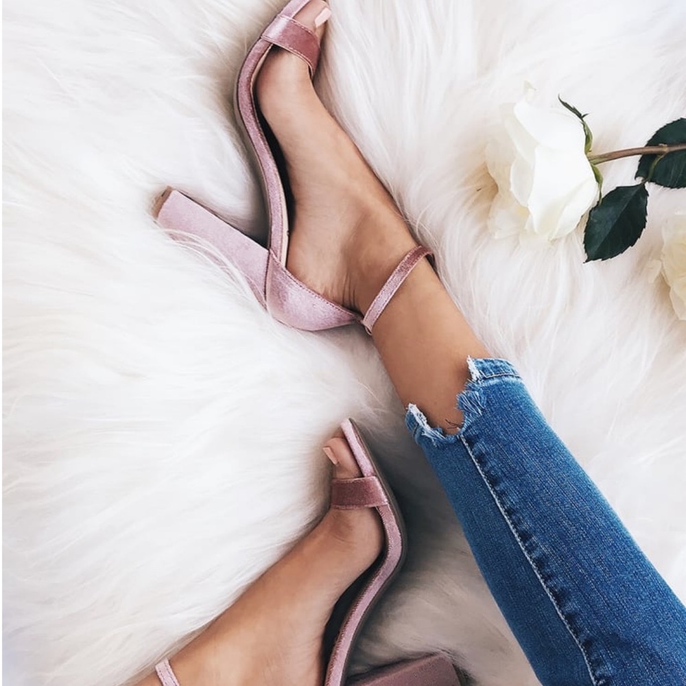 Lulus Taylor Mauve Velvet Ankle Strap Heels size 8.5